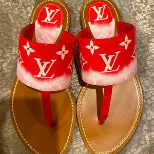 Louis Vuitton thong sandals